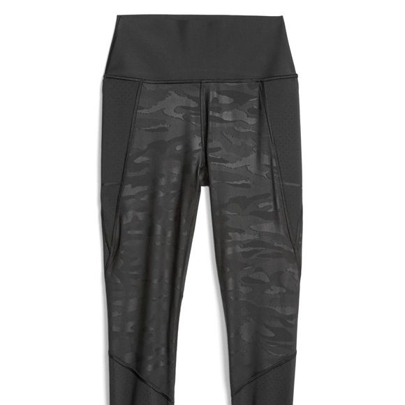 GAP | Sculpting High Rise 7/8 Leggings - Picture 5 of 10
